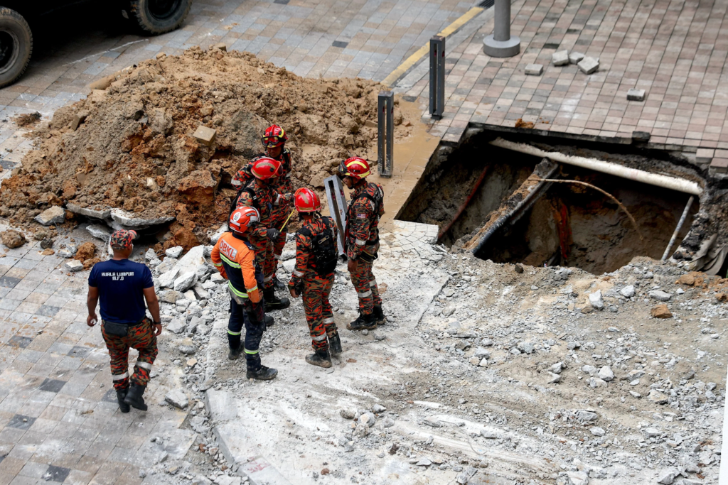 Kuala Lumpur sinkhole incident