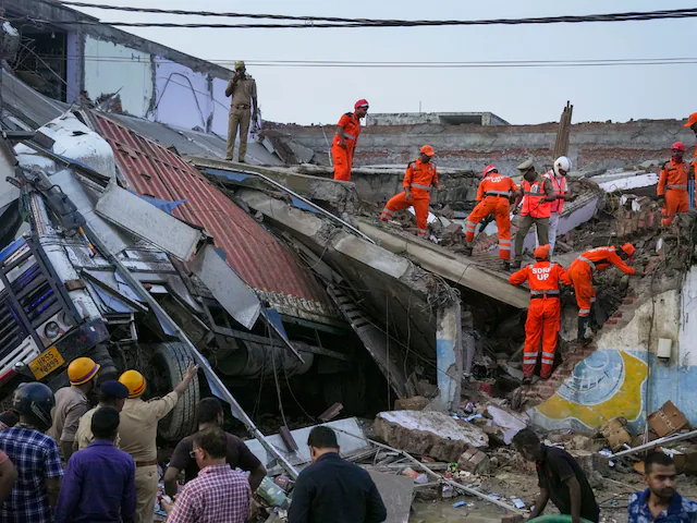 Lucknow building collapse