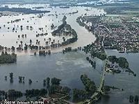 Elbe flood case study