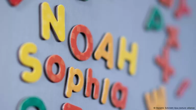 Noah vs Ben Baby Names Germany