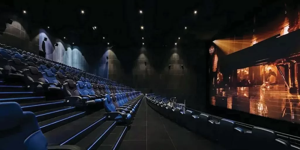 How Cinemas can Compete with Streaming in UK